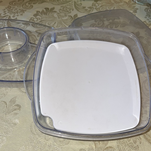 THE PAMPERED CHEF Small Square Chill  & Serve Versatile Covered Tray 9x9 - Picture 5 of 16